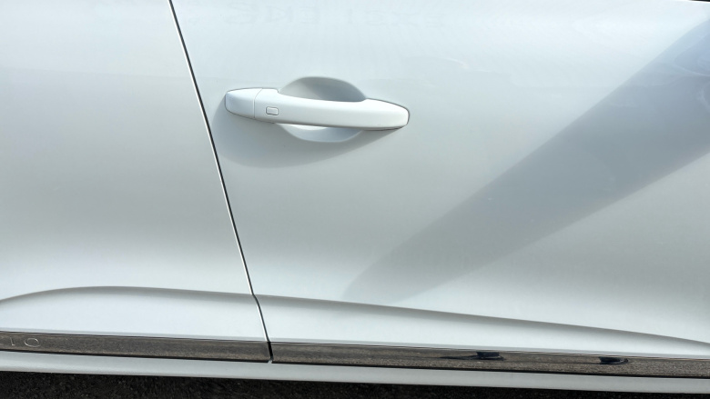 Renault Clio 1.0 TCe 100 Iconic 5dr Petrol Hatchback